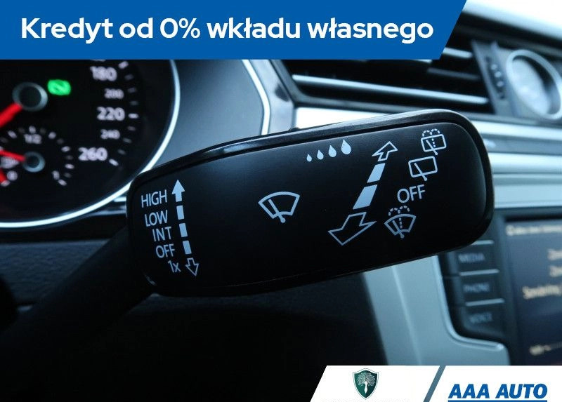 Volkswagen Passat cena 55000 przebieg: 172160, rok produkcji 2015 z Radomyśl Wielki małe 436